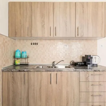 Apartment Nikol White Tower Of